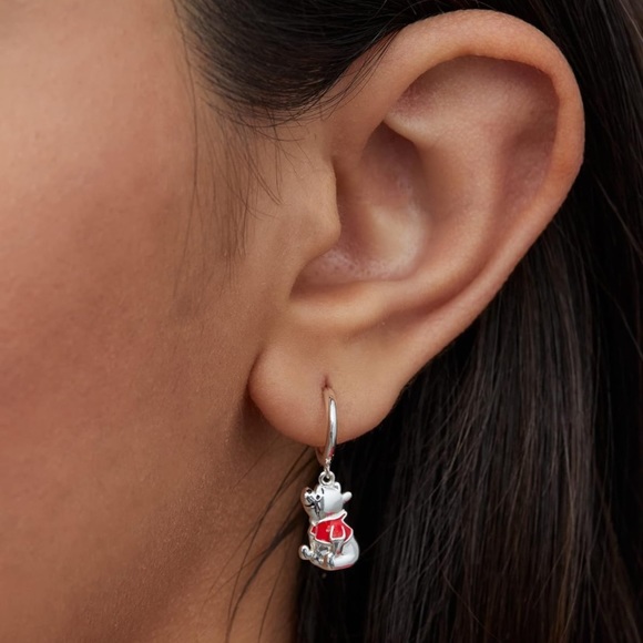 18k Disney Winnie the Pooh Earrings - Picture 3 of 6